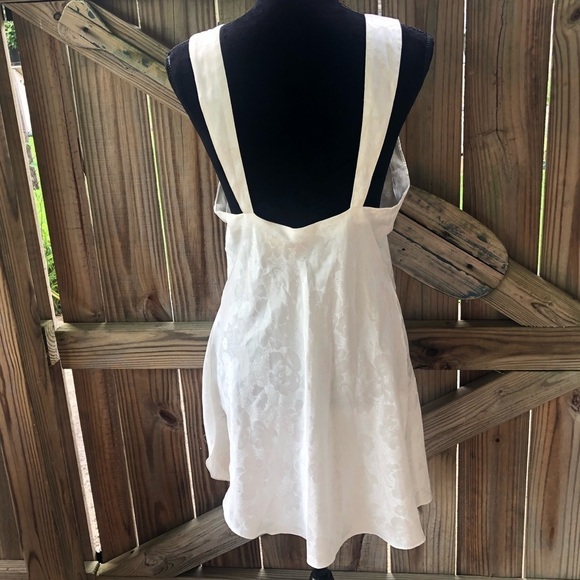 Victoria’s Secret Vintage Gold Label Ivory Chemise - Picture 2 of 7